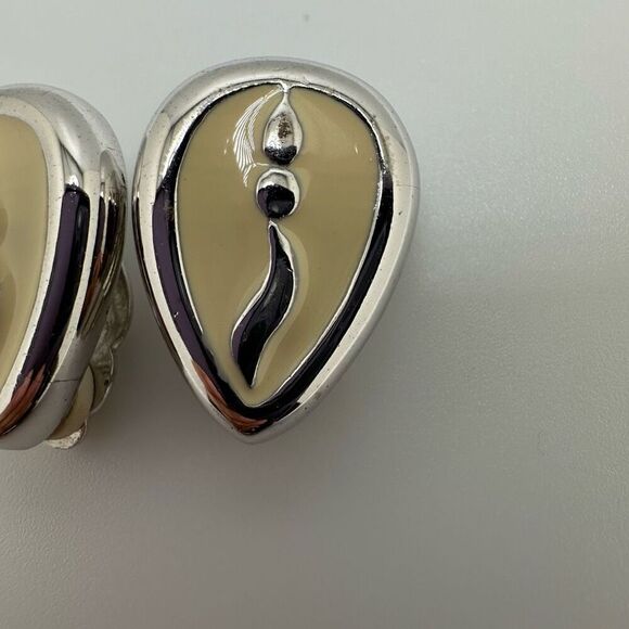 Givenchy Vintage Enamel Silver Tone Clip‎ On Earrings - Picture 3 of 10